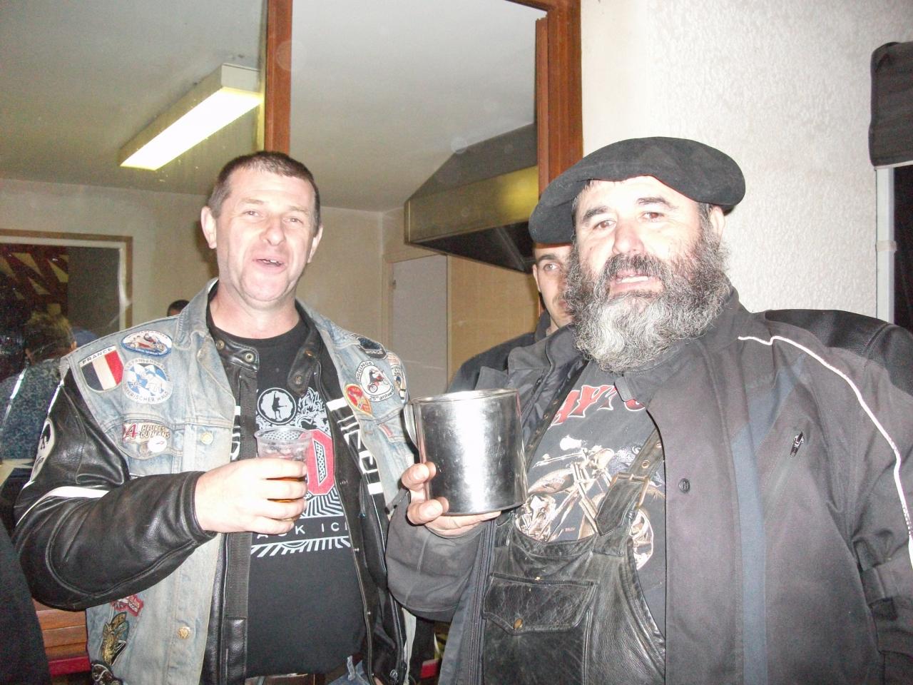 DIDIER TON GODET ET TROP PETIT !!!!