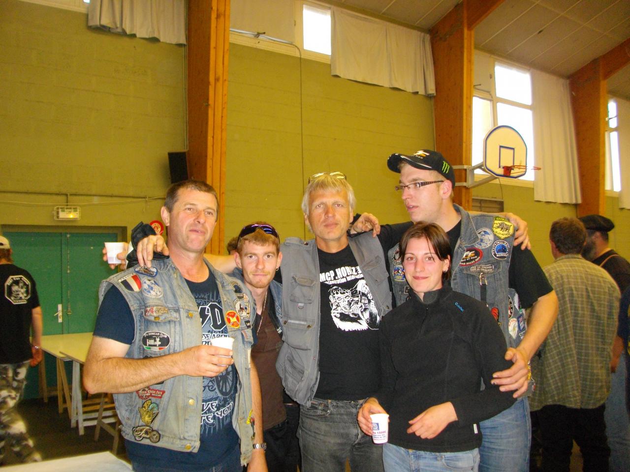 DIDIER,PTI SUISSE,DOM,KEVIN,CRISS....