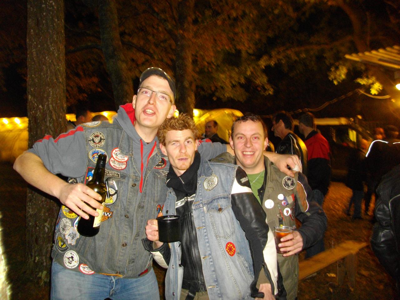 KEVIN,PTI SUISSE ET UN SCORPION.